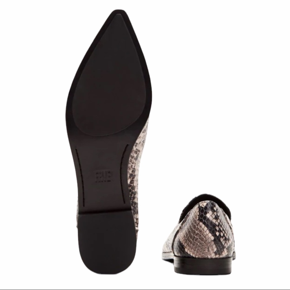 NIB Frye Gray Snake-Embossed Kenzie Venetian Leather Loafer, 6 - Picture 6 of 8